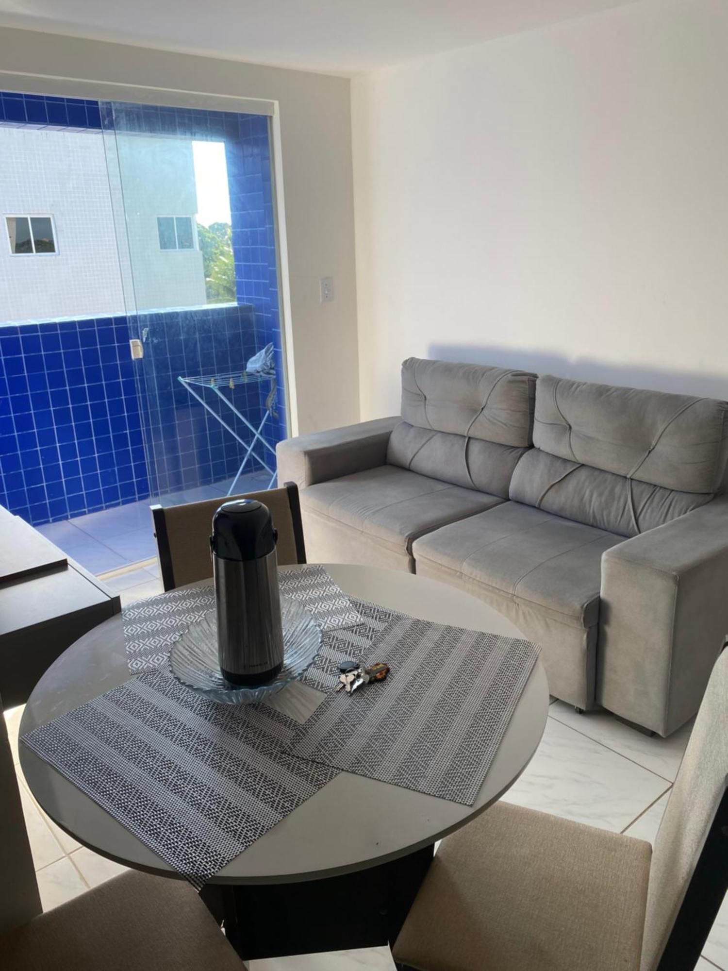 Apartment Em